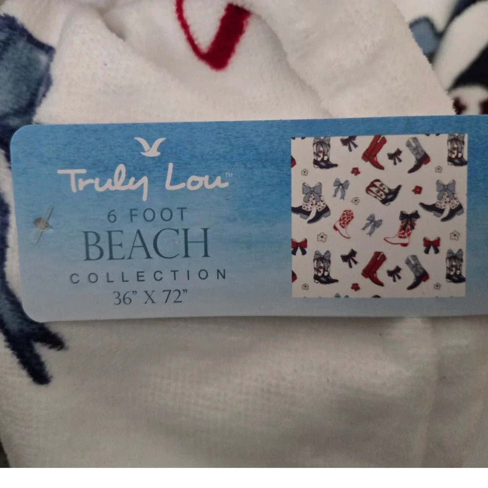 Truly Lou Beach Towel Unisex 36x72 White New Western Cowboy Boots Bows Stars